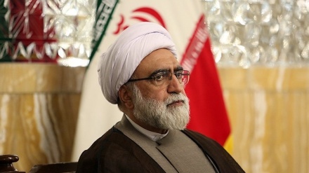  لزوم تعمیق و گسترش اندیشه های امام خمینی ( ره ) 