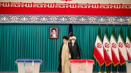 イラン最高指導者、「選挙の日は国民の日」