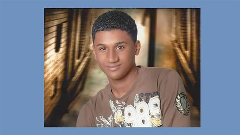 सऊदी अरब के क़तीफ़ इलाक़े के किशोर मुस्तफ़ा अद्दरवीश की सोशल मीडिया पर जारी तस्वीर जिसे सऊदी शासन ने मौत की सज़ा दी