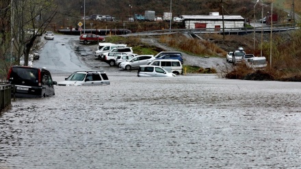 ロシア首都で暴風雨、洪水も発生