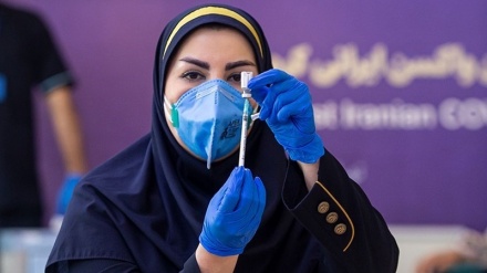 Iran Targetkan Herd Immunity Awal Musim Dingin 2021