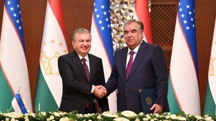 Ўзбекистон ва Тожикистон ўртасида 35 та ҳужжат имзоланди