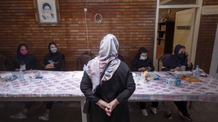 Iran strongly protests British police’s failure to secure Iranian polling stations in UK