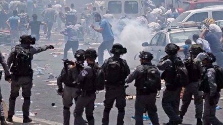 Erneute Zusammenstöße in Sheikh Jarrah während israelischer Provokationen