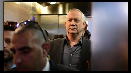 גנץ לנתניהו: אין לך כל סמכות למנוע את הפסקת הבנייה במאחז אביתר