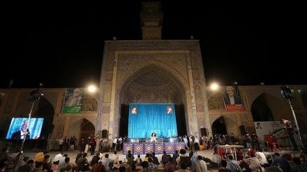Pendukung Capres Jalili Berkumpul di Masjid Sayid Isfahan (1)