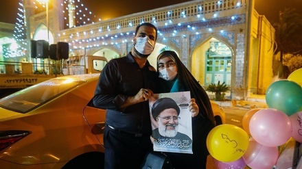 Festa e fitores së Ebrahim Ra'isi në zgjedhjet presidenciale në qytete të ndryshme të Iranit