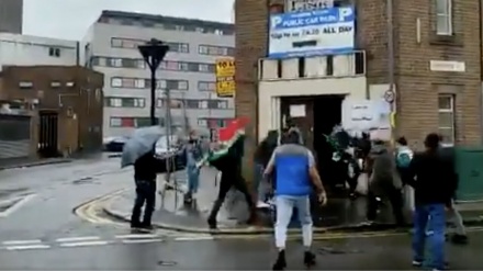 Teheran, arrestati tre aggressori agli elettori iraniani a Birmingham