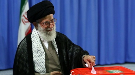 Lideri suprem i Revolucionit Islamik të Iranit nesër hedh votën në kutinë e votimit
