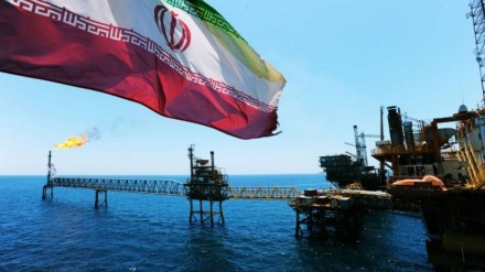 La Russie réagit au retour du brut iranien sur le marché