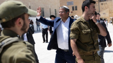Marsh i dyshimtë i sionistëve në Kods dhe gatishmëria e plotë e të rinjve palestinezë