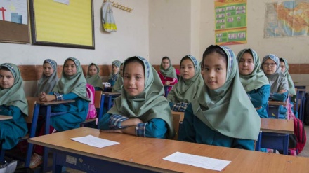 Iran provides free education to thousands of illegal migrant kids