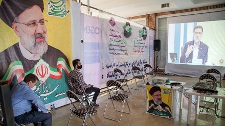 Masyarakat Iran Antusias Menyaksikan Debat Terakhir Capres (4)