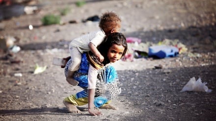 Alle fünf Minuten stirbt ein jemenitisches Kind in dem vom Krieg verwüsteten Land