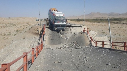 تخریب جاده‌ ها و پل های ولسوالی بغلان مرکزی در حمله طالبان 