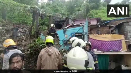 मुंबई में भारी बारिश के बीच भूस्खलन, 20 हताहत, कई लापता