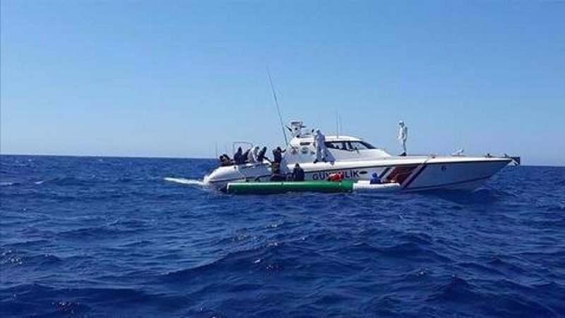 Refugee boat sinks off Turkey with 45 on board