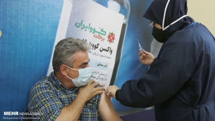 Vaksinimi me dozën e dytë të vaksinës iranian Cov Iran Barakat në Busheher