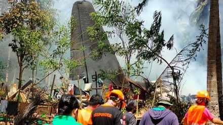 菲律宾军队历史中发生的最致命的飞机失事；跳下的士兵活了下来