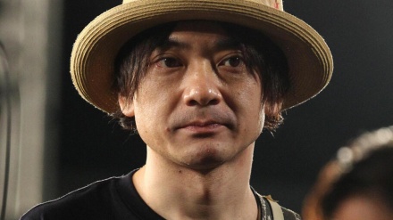 小山田氏のいじめ告白、官房長官が対応求める　本人は辞任の意向