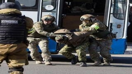  Россияда ноқонуний равишда қурол ишлаб чиқарувчи 45 шахс ушланди