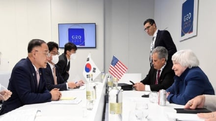 ইরানের আটকে পড়া অর্থ ফেরত দিতে দক্ষিণ কোরিয়া-আমেরিকা সমঝোতা