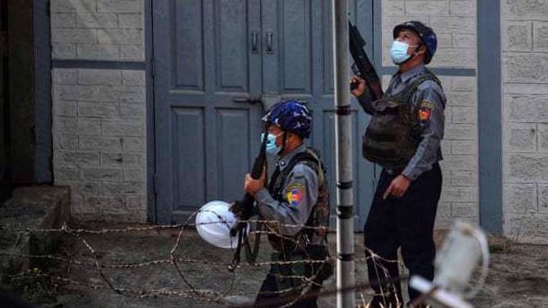 25 killed as Myanmar junta raids town to push back armed fighters