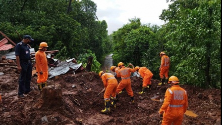 インド北部で、土砂崩れにより16人が死亡