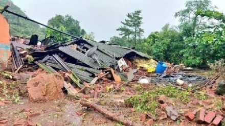 מניין ההרוגים במפולות במערב הודו עלה ל-112