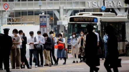 東京都の新規コロナ感染が1979人に　前週比で671人増