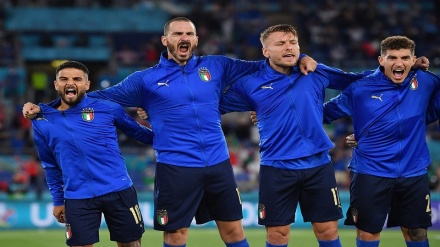 Италия Евро-2020 финалига чиққаганидан сўнг қувончдан тўлиб кетди (видео)