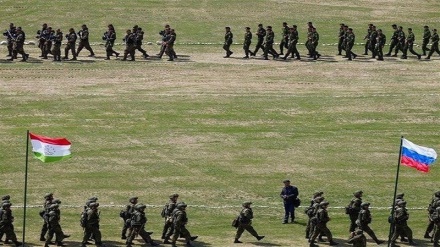 Россия армияси Тожикистон ва Афғонистон чегарасини ҳимоя қилишга тайёрлигини эълон қилди 