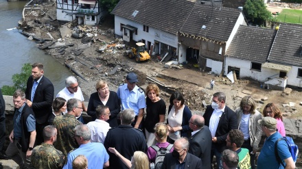 Merkel bezeichnet Situation in Hochwassergebiet als surreal und gespenstisch