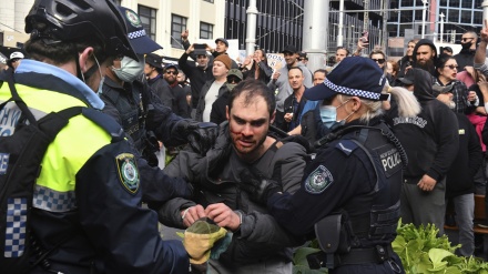 Me mijëra qytetarë australianë protestojnë kundër kufizimeve të pandemisë Korona