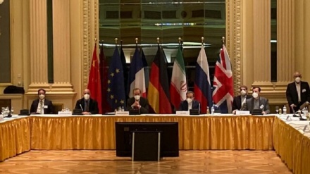 זכותה של איראן לא להיות פראייר