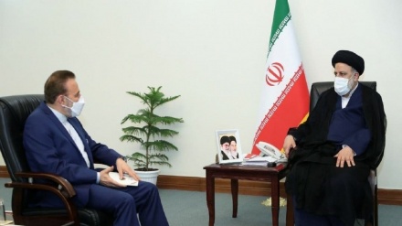 ראש הלשכה של הנשיא רוחאני נפגש עם הנשיא ראיסי