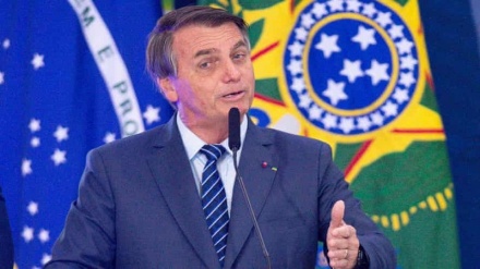 Corruption allegations increase pressure on Bolsonaro