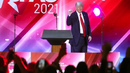 Дональд Трамп: Байден АҚШни нобуд бўлиб кетиш ёққасига келтирган