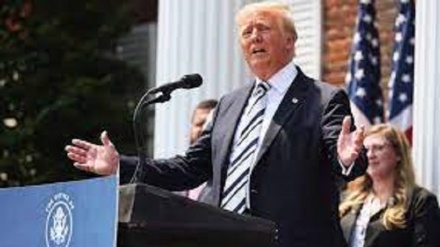 Trump: causa a Facebook,Twitter, Google