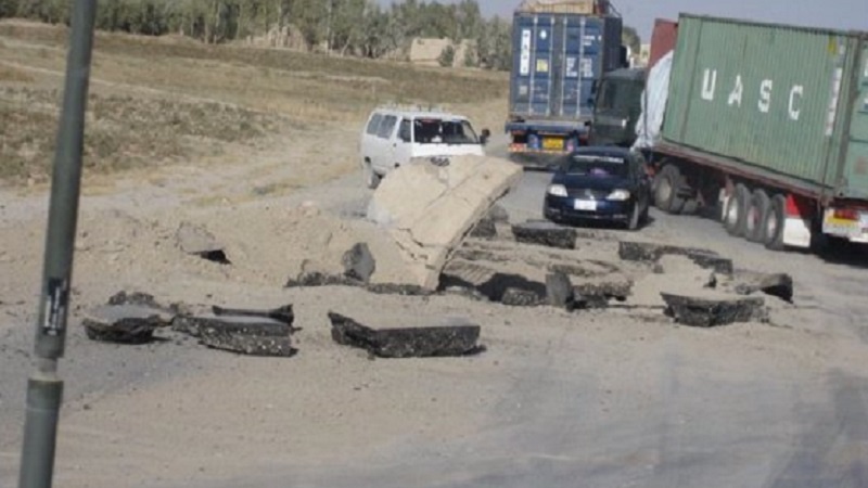 کشته شدن سه غیر نظامی افغان بر اثر انفجار مین در ولایت هلمند