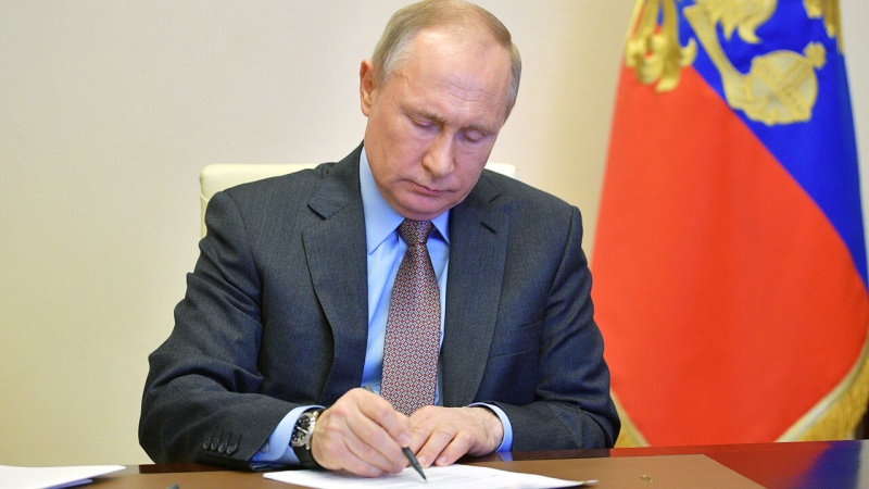 Putin: Rusia në luftën kundër terrorizmit, bashkëpunon me vendet islame