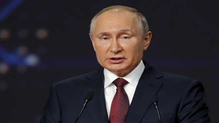 Таъкиди Путин бар қудрати низомии Русия