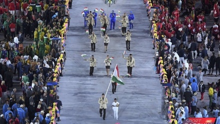 رژه ورزشکاران تاجیکستان در مراسم افتتاحیه المپیک توکیو