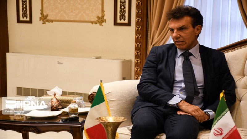 سفیر ایتالیا در ایران، بر تداوم ارتباطات هنری‌ و فرهنگی دو کشور تاکید کرد.