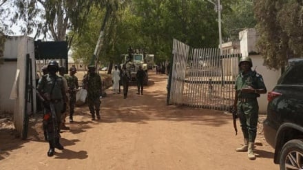 Wabeba silaha wavamia shule na kuteka nyara watoto 225 Nigeria