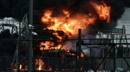 美国休斯顿一变电站发生火灾