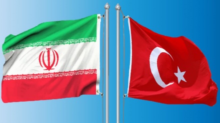 イランとトルコの貿易が53%増加