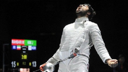 伊朗击剑运动员在奥运会获胜