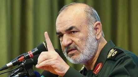 イスラム革命防衛隊総司令官、「敵の扇動は人々や責任者の協力により収束」