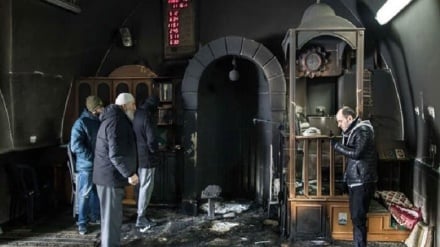 İsrail terörist güçleri Cenin'de bir camiye saldırdı 